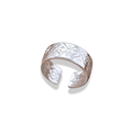 Anillo liso con triangulos