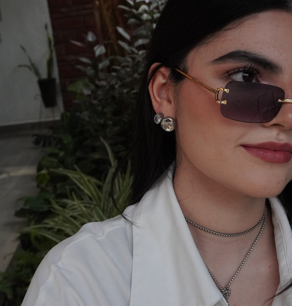Aretes de zirconia ovalada