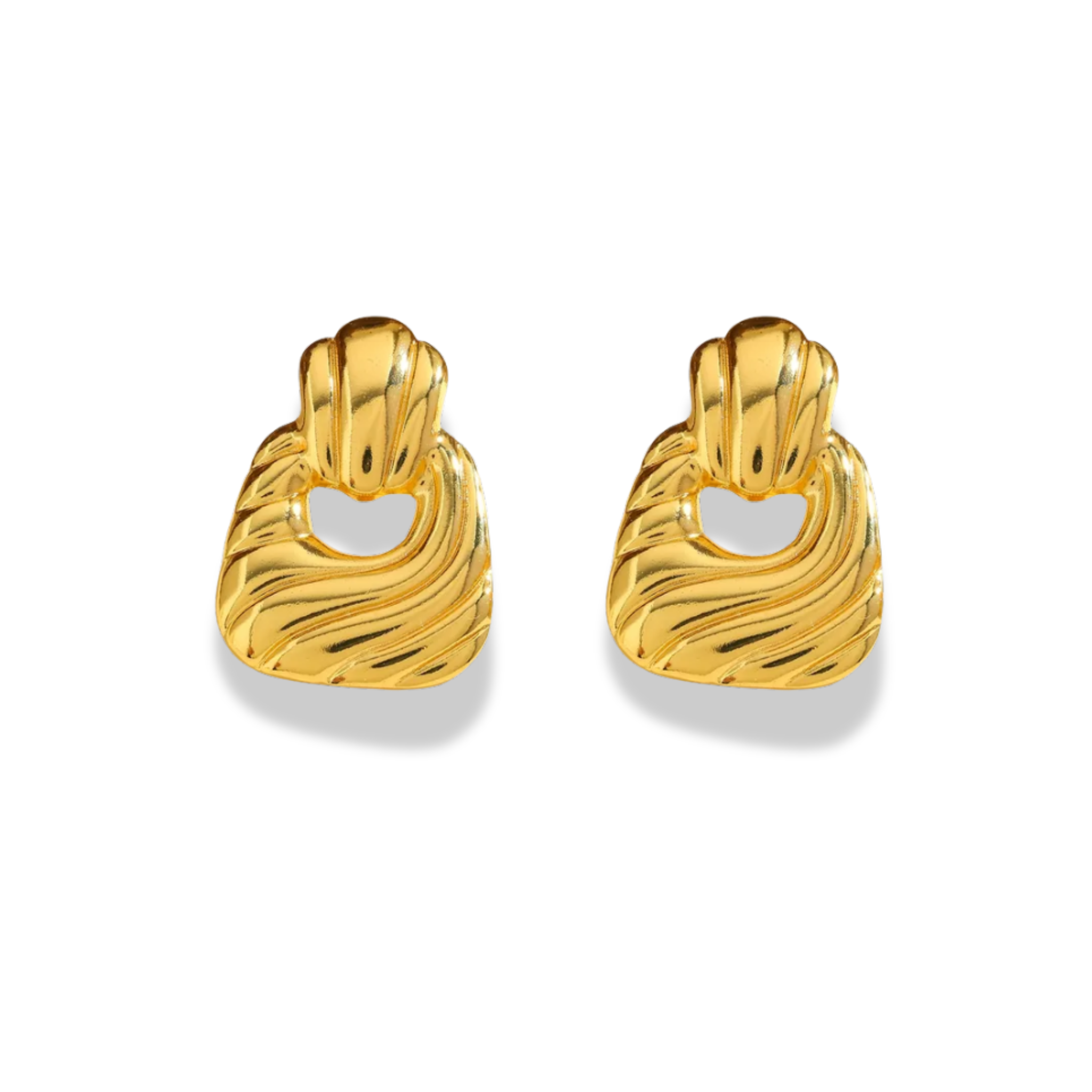 Aretes colgantes con lineas