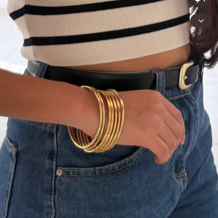 Pulsera rígida lisa delgada